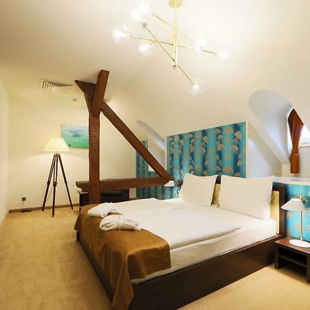 Ipoly Hotel Boutique Rooms & Suites บาลาตอนฟือเรด ภายนอก รูปภาพ
