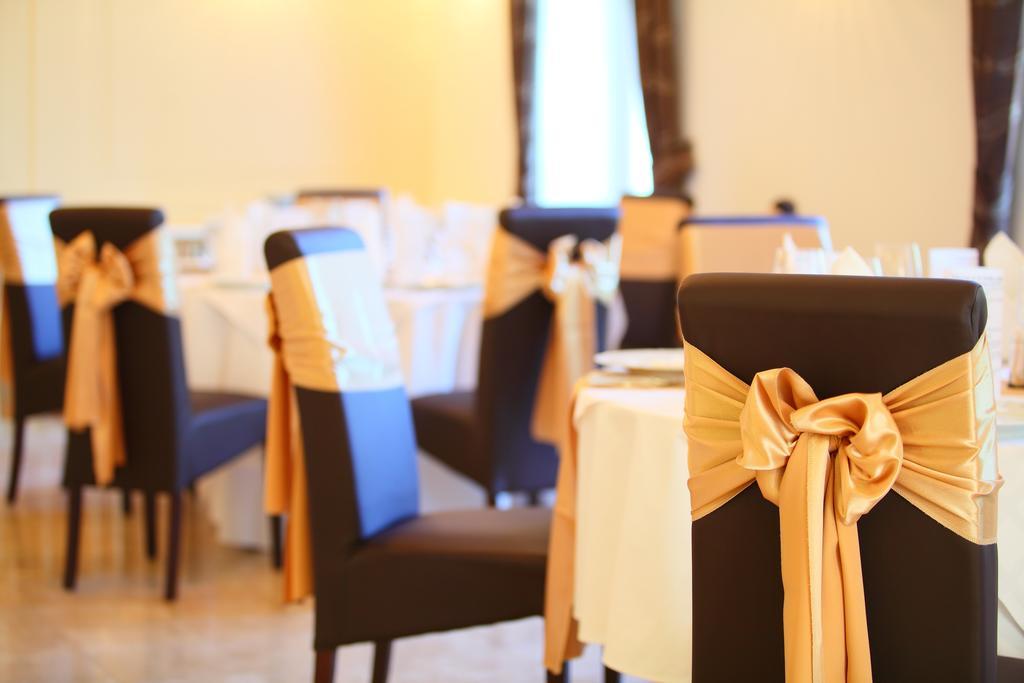 Ipoly Hotel Boutique Rooms & Suites บาลาตอนฟือเรด ภายนอก รูปภาพ