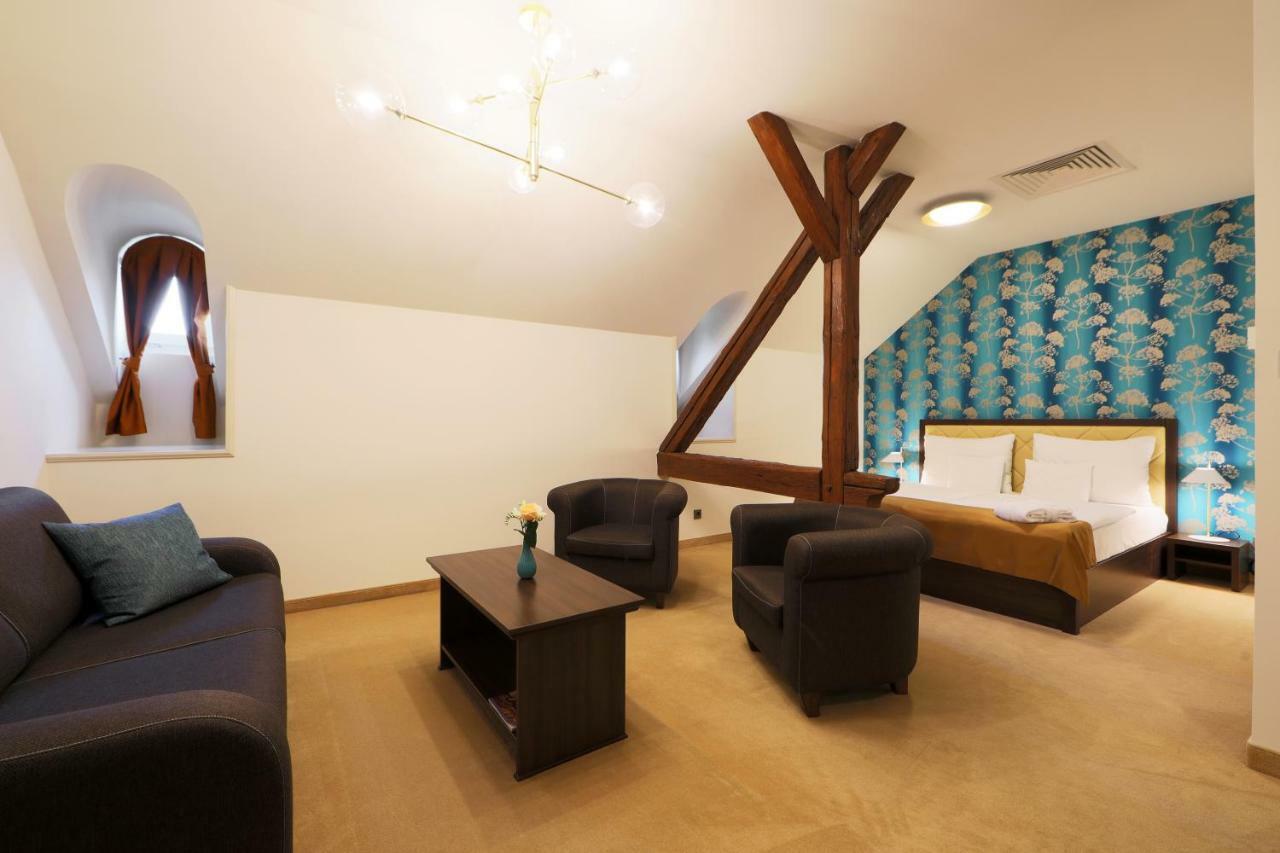 Ipoly Hotel Boutique Rooms & Suites บาลาตอนฟือเรด ภายนอก รูปภาพ
