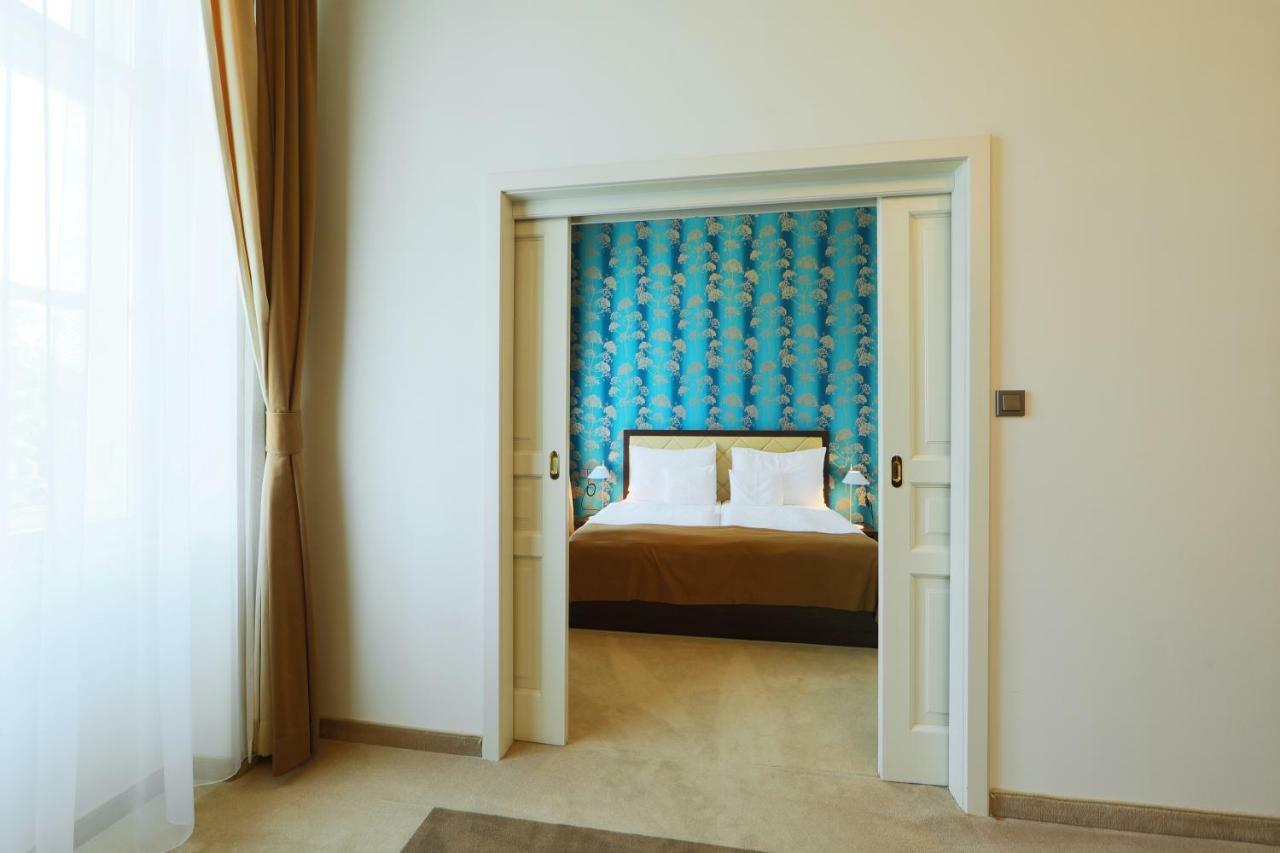 Ipoly Hotel Boutique Rooms & Suites บาลาตอนฟือเรด ภายนอก รูปภาพ