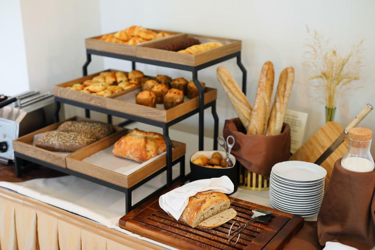 Ipoly Hotel Boutique Rooms & Suites บาลาตอนฟือเรด ภายนอก รูปภาพ